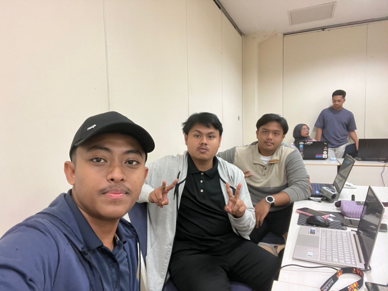 Adib Nasrallah & CTF Team at TAMiNG iCTFF8